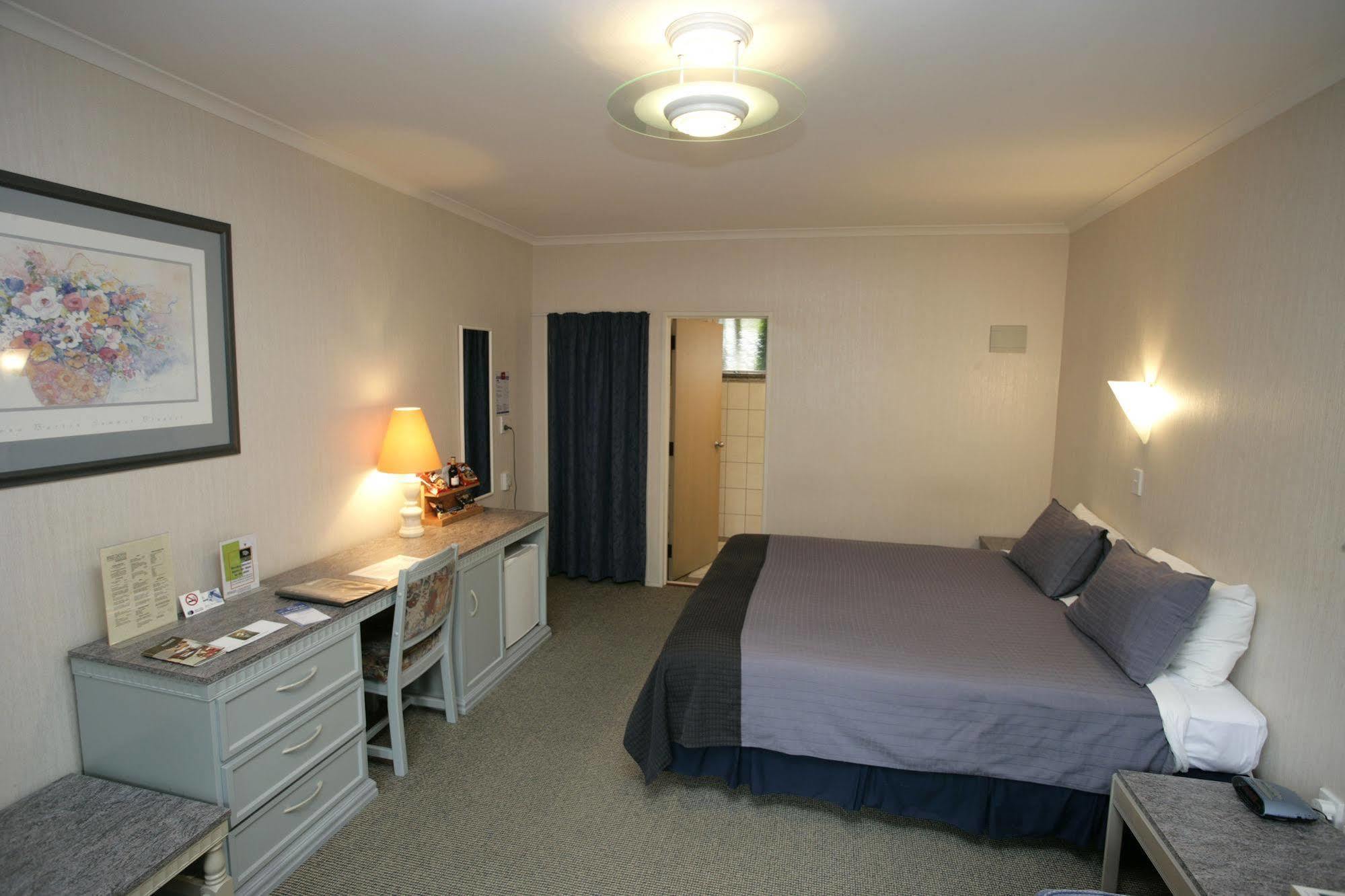 Distinction Coachman Hotel, Palmerston North Zimmer foto